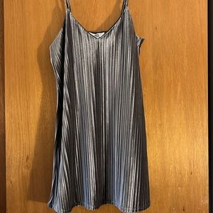 NWT Jack by BB Dakota Velvet Shift Dress